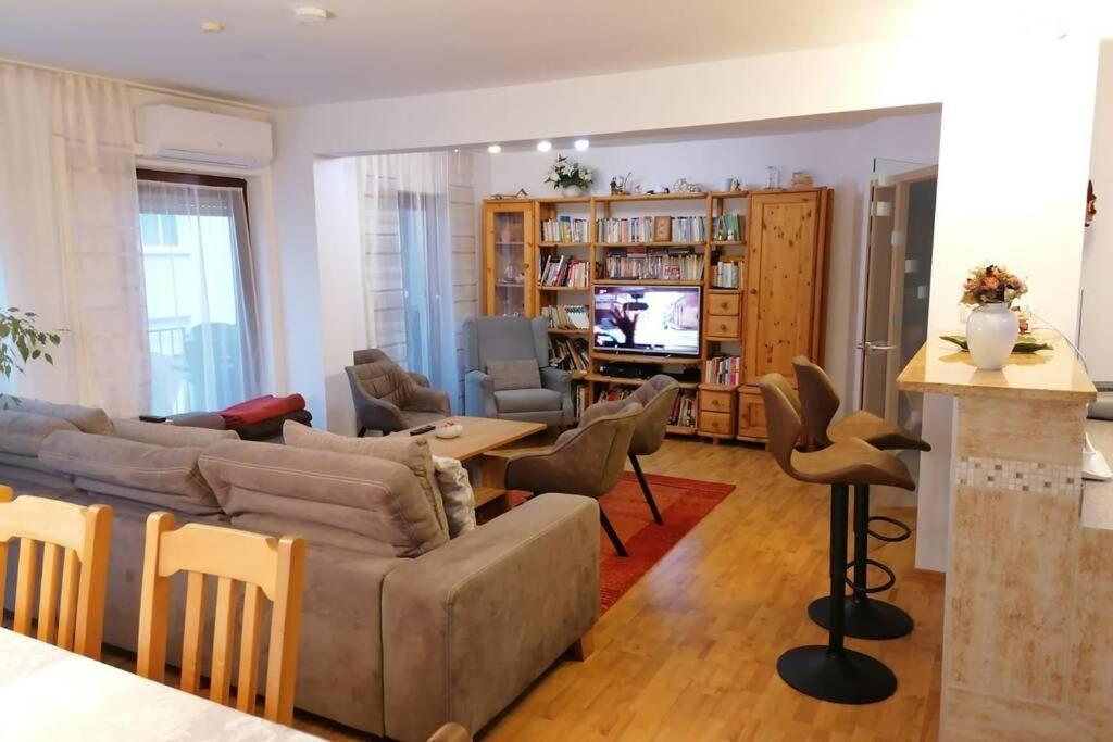 Beste Lage Im Zentrum Und Am Hofgarten 150Qm Mit Klima, 2Xbalkon, Aufzug, Familienfreundlich Bayreuth Extérieur photo